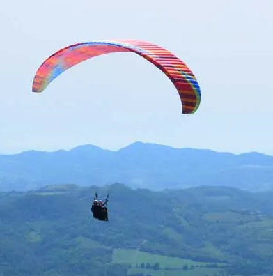 Parapendio al Guardamonte