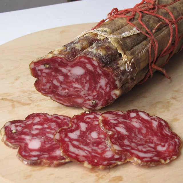 Salame della tradizione gastronomica della Val Curone